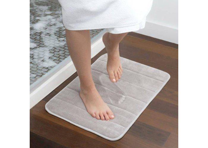Halkfri badmatta med memory foam 55x40 cm - grå